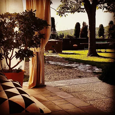 Ξενοδοχείο Alice's By Casolare Isabella Ponsacco