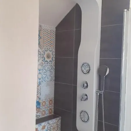 Ξενοδοχείο Alice's By Casolare Isabella *